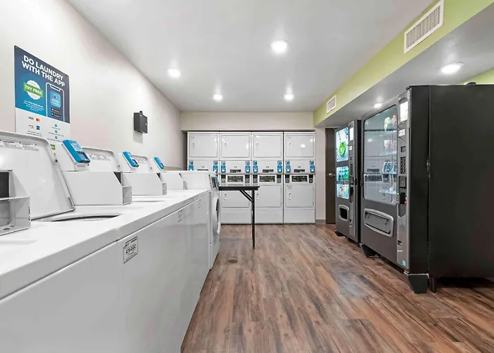 WoodSpring Suites Orlando Airport